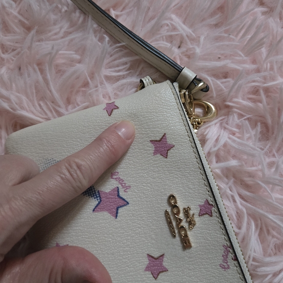 Coach Cream Wristlet with Pink Stars - Picture 3 of 4